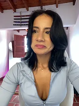 Snapshot of Ale_Lewis chatting on 28, 9, 2025 Ale Lewis online show from 28, 9, 2025