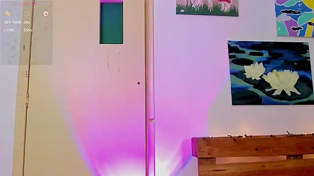 Snapshot of NanaRott chatting on 10, 12, 2024 NanaRott online show from 10, 12, 2024