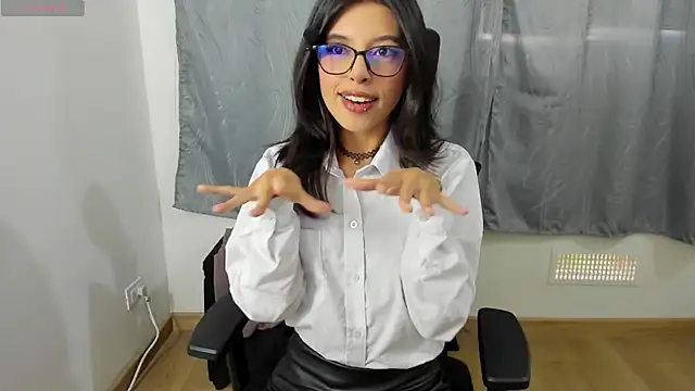 Snapshot of NanaRott chatting on 3, 3, 2025 NanaRott online show from 3, 3, 2025