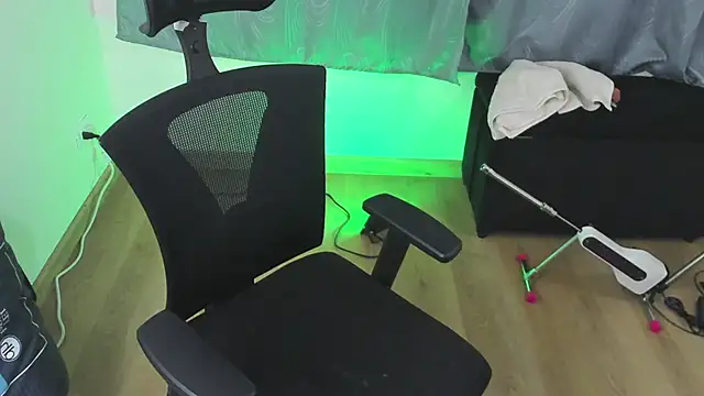 Snapshot of NanaRott chatting on 18, 3, 2025 NanaRott online show from 18, 3, 2025