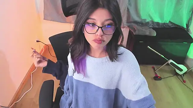 Snapshot of NanaRott chatting on 22, 3, 2025 NanaRott online show from 22, 3, 2025