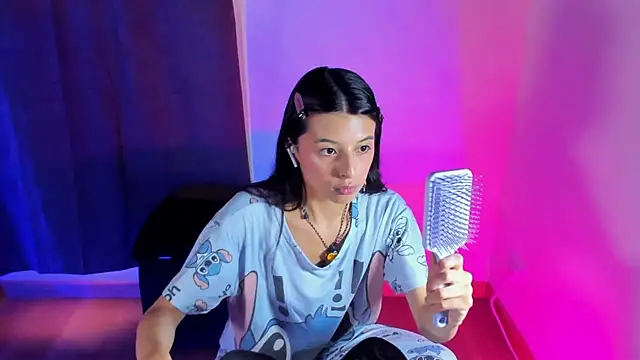 Snapshot of NanaRott chatting on 22, 11, 2025 NanaRott online show from 22, 11, 2025