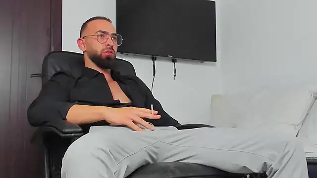 MichaelMasterss online show from 8, 1, 2025