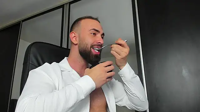 MichaelMasterss online show from 20, 3, 2025