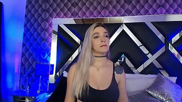 victoriaa lee  online show from 27, 11, 2025