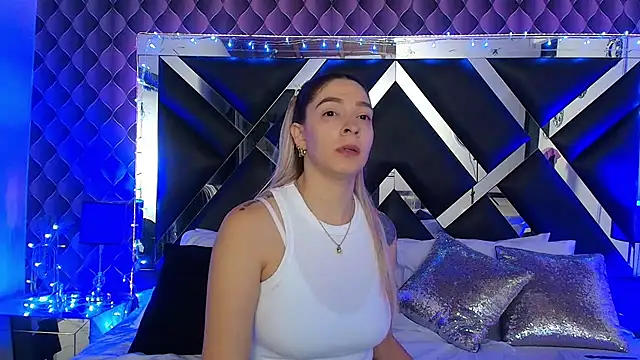 victoriaa lee  online show from 5, 1, 2026