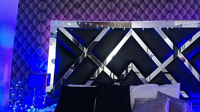 victoriaa lee  online show from 22, 3, 2026