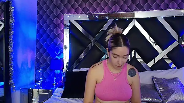 Snapshot of victoriaa_lee_ chatting on 28, 5, 2026 victoriaa lee online show from 28, 5, 2026