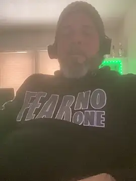 Snapshot of Cristian-Brayan chatting on 10, 1, 2025 Cristian-Brayan online show from 10, 1, 2025