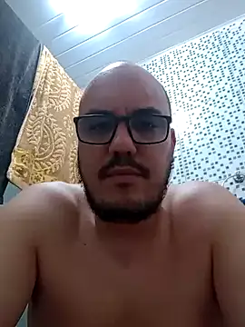 Snapshot of RobertoBuzios22 chatting on 15, 12, 2024 RobertoBuzios22 online show from 15, 12, 2024