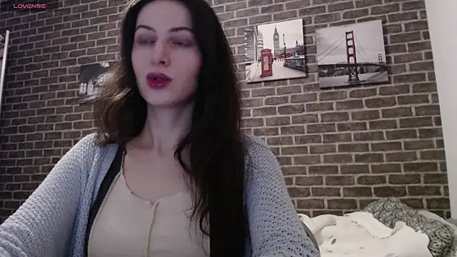  Hot Lady  online show from 7, 1, 2025