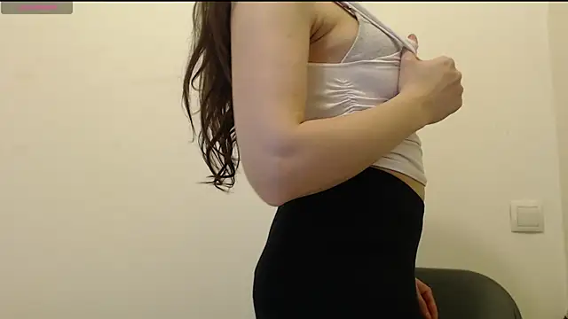  Hot Lady  online show from 17, 1, 2026