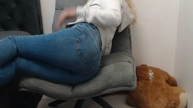 mesexylady34 online show from 12, 7, 2026