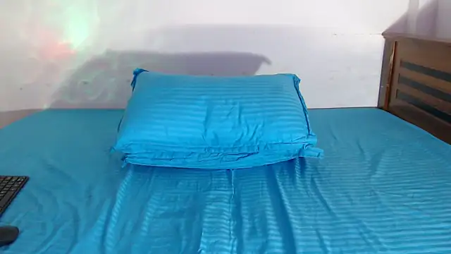 Snapshot of sahansa chatting on 3, 12, 2025 sahansa online show from 3, 12, 2025