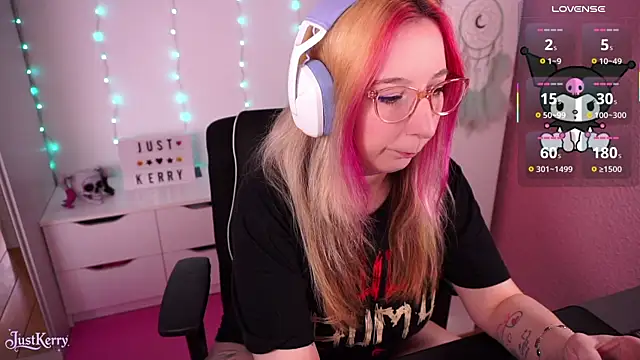 JustKerry online show from 7, 11, 2025