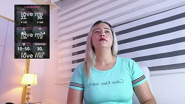 Snapshot of WANDAFOXX1 chatting on 28, 1, 2025 WANDAFOXX1 online show from 28, 1, 2025