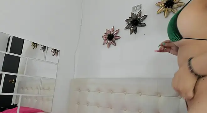 Snapshot of sarita_loven chatting on 5, 3, 2025 sarita loven online show from 5, 3, 2025