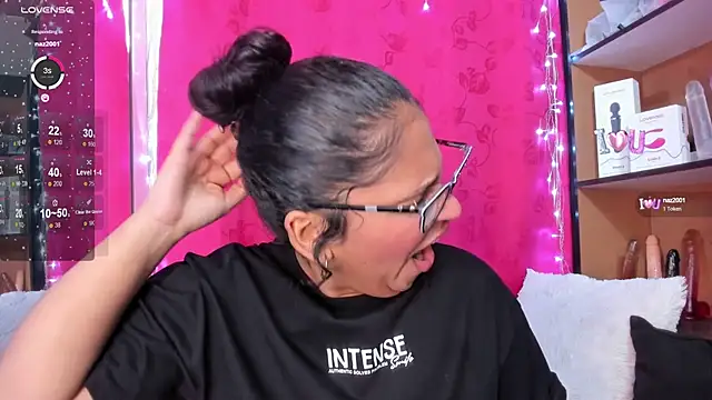 Snapshot of iriss_25 chatting on 25, 1, 2025 iriss 25 online show from 25, 1, 2025