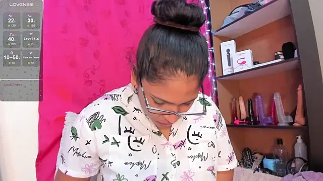 Snapshot of iriss_25 chatting on 28, 1, 2025 iriss 25 online show from 28, 1, 2025