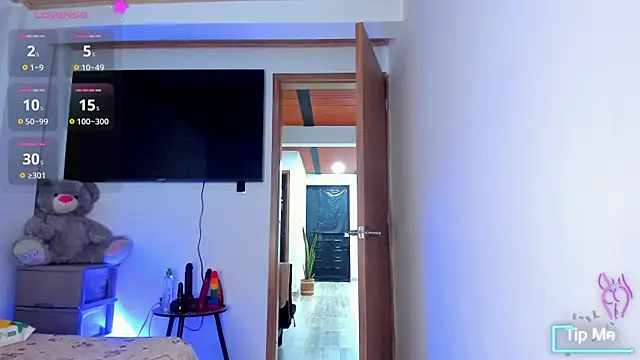 Snapshot of iriss_25 chatting on 28, 10, 2025 iriss 25 online show from 28, 10, 2025