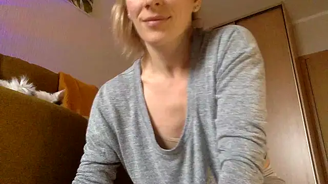 RebeccaMartinez online show from 7, 3, 2025