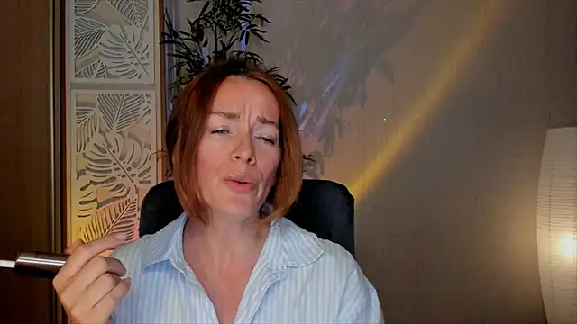 Snapshot of RebeccaMartinez chatting on 18, 6, 2026 RebeccaMartinez online show from 18, 6, 2026