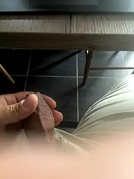 Snapshot of mattexhibe chatting on 8, 9, 2025 mattexhibe online show from 8, 9, 2025