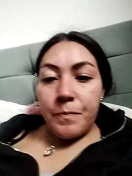 katha steele  online show from 31, 10, 2025