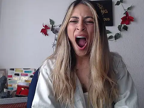 Snapshot of Liamiler01_ chatting on 20, 3, 2025 Liamiler01 online show from 20, 3, 2025