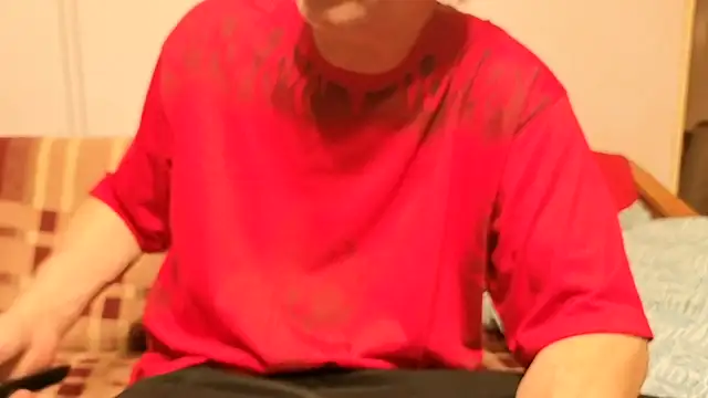 Snapshot of cumloverboyxx69 chatting on 8, 10, 2025 cumloverboyxx69 online show from 8, 10, 2025