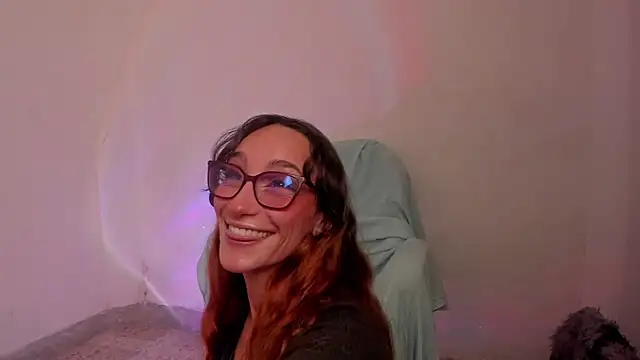 Snapshot of _lh_ chatting on 19, 12, 2025 lh online show from 19, 12, 2025