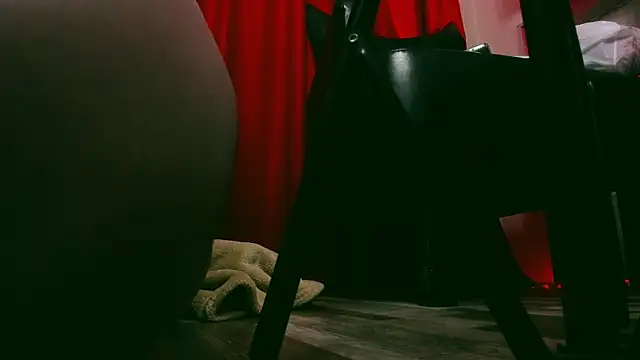 Frau  Lilith online show from 15, 2, 2025