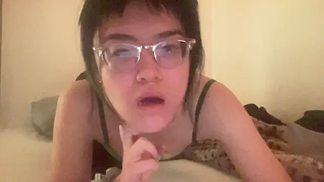 forbiddenfruitcake online show from 3, 3, 2025