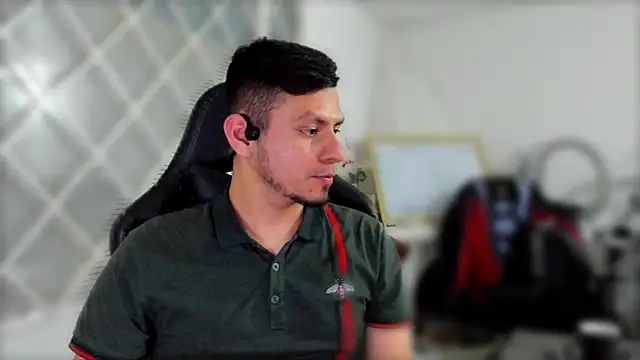 Snapshot of Rick_Diesel_ chatting on 23, 12, 2024 Rick Diesel online show from 23, 12, 2024