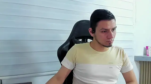 Snapshot of Rick_Diesel_ chatting on 24, 2, 2025 Rick Diesel online show from 24, 2, 2025