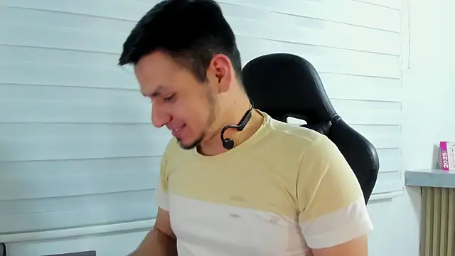 Snapshot of Rick_Diesel_ chatting on 24, 2, 2025 Rick Diesel online show from 24, 2, 2025