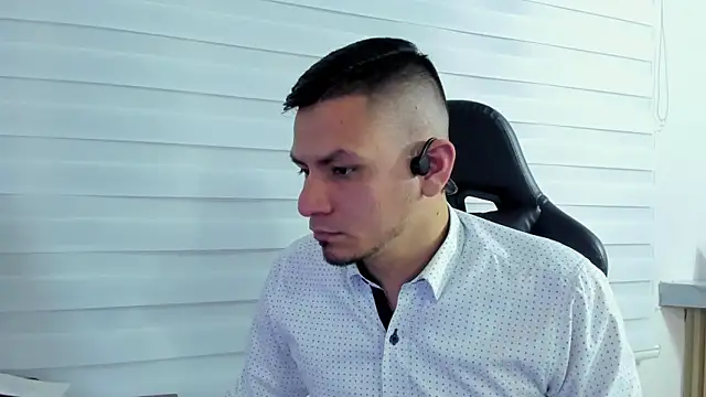 Snapshot of Rick_Diesel_ chatting on 10, 3, 2025 Rick Diesel online show from 10, 3, 2025