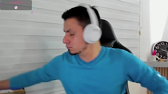 Snapshot of Rick_Diesel_ chatting on 6, 11, 2025 Rick Diesel online show from 6, 11, 2025