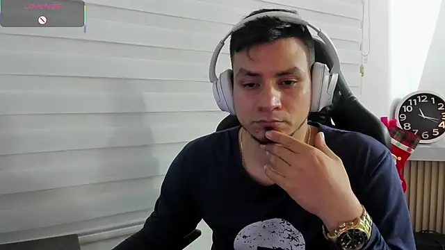 Snapshot of Rick_Diesel_ chatting on 18, 11, 2025 Rick Diesel online show from 18, 11, 2025