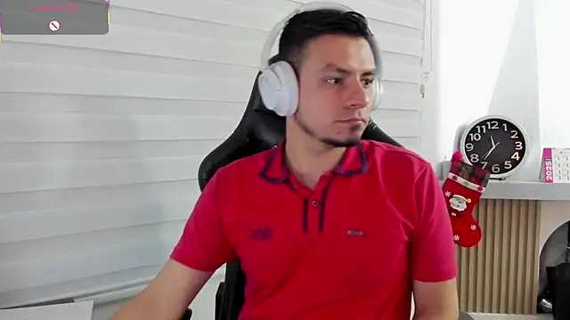 Snapshot of Rick_Diesel_ chatting on 26, 11, 2025 Rick Diesel online show from 26, 11, 2025