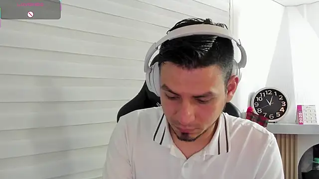 Snapshot of Rick_Diesel_ chatting on 27, 11, 2025 Rick Diesel online show from 27, 11, 2025