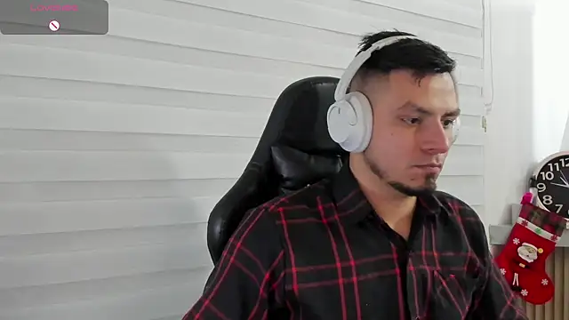 Snapshot of Rick_Diesel_ chatting on 5, 12, 2025 Rick Diesel online show from 5, 12, 2025