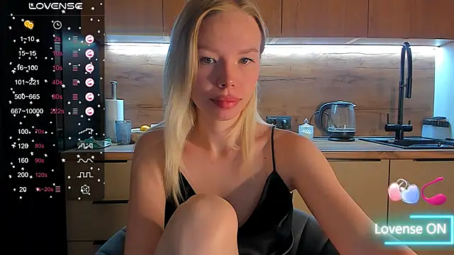 Snapshot of Olivia_Bells chatting on 18, 12, 2025 Olivia Bells online show from 18, 12, 2025