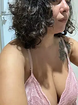 Snapshot of -Marivalda- chatting on 23, 2, 2025 -Marivalda- online show from 23, 2, 2025