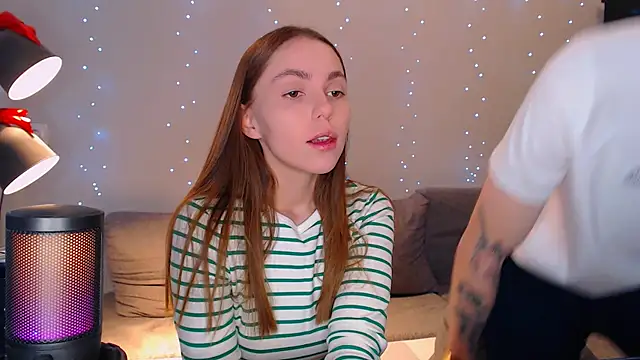 juliaanddima online show from 20, 2, 2025