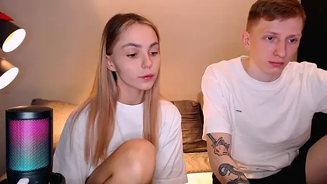 juliaanddima online show from 31, 10, 2025