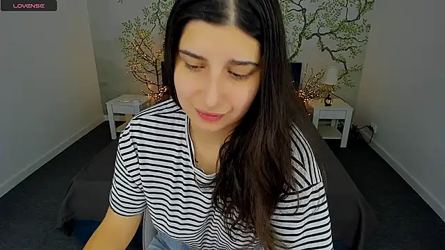 Snapshot of Linda_EX chatting on 8, 2, 2025 Linda EX online show from 8, 2, 2025