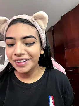 eva six online show from 29, 10, 2025