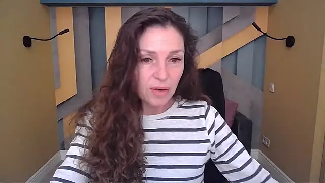 EllaLong online show from 18, 11, 2025