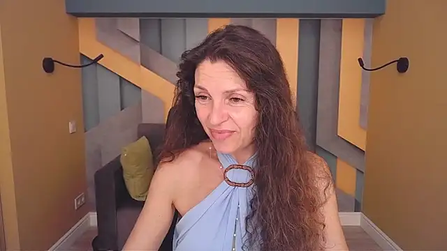 Snapshot of EllaLong chatting on 2, 7, 2026 EllaLong online show from 2, 7, 2026